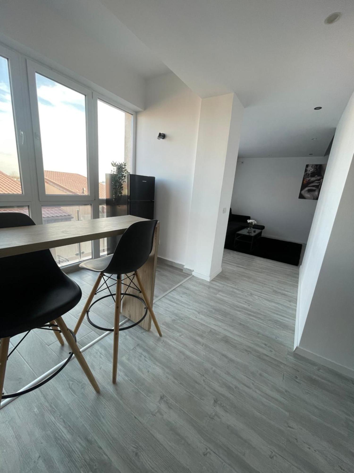 Marisah Residence #2 Otopeni Luaran gambar